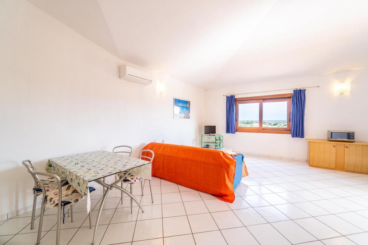 Iss Travel, Citai Panoramic Apartments - 1,5 Km From The Beach San Teodoro  Zewnętrze zdjęcie